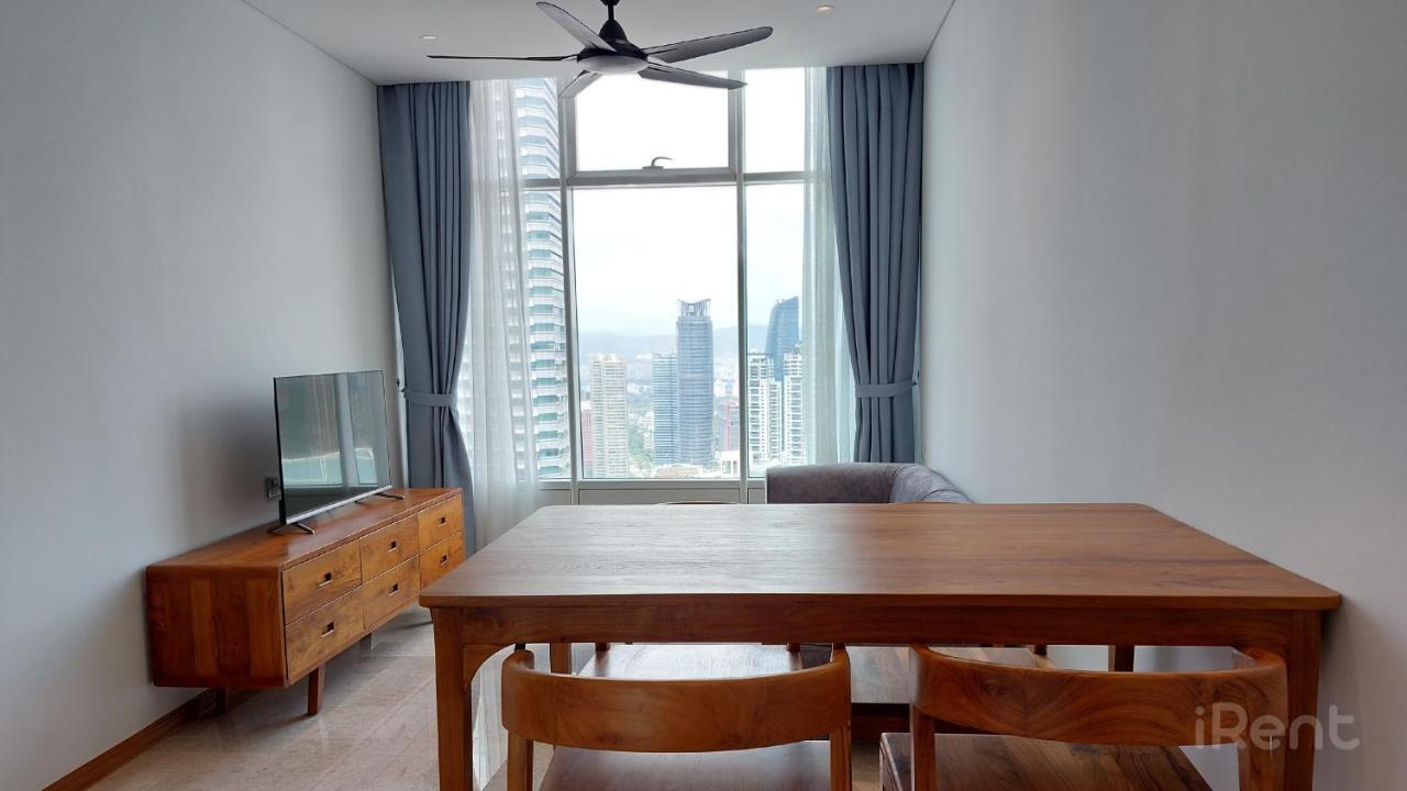 Sky Suites With Klcc Twin Tower View By Irent365 Kuala Lumpur Luaran gambar