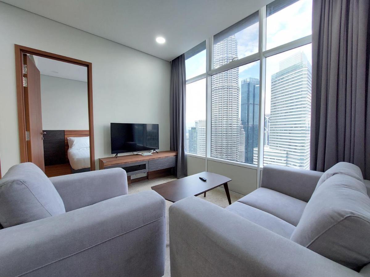 Sky Suites With Klcc Twin Tower View By Irent365 Kuala Lumpur Luaran gambar